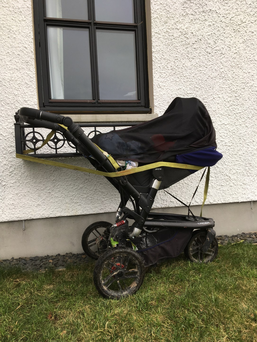 749B6E43-EF89-471C-AFC2-BC10DDEF3F0A